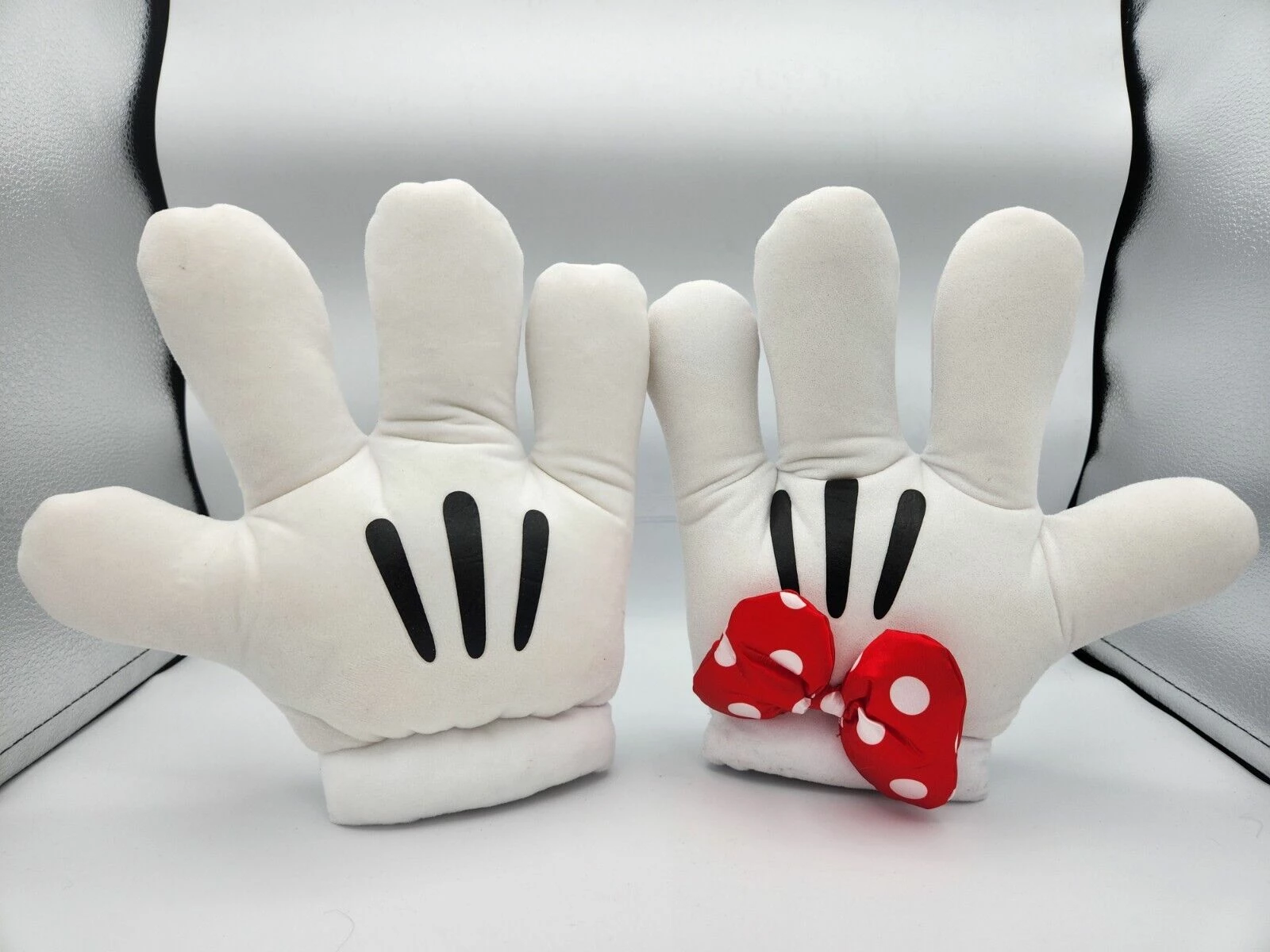 Souvenirs and Gadgets Shop -Souvenirs and Gadgets Shop s l1600